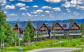 Triventi Mountain Residence z basenem, sauną i jacuzzi by Royal Aparts